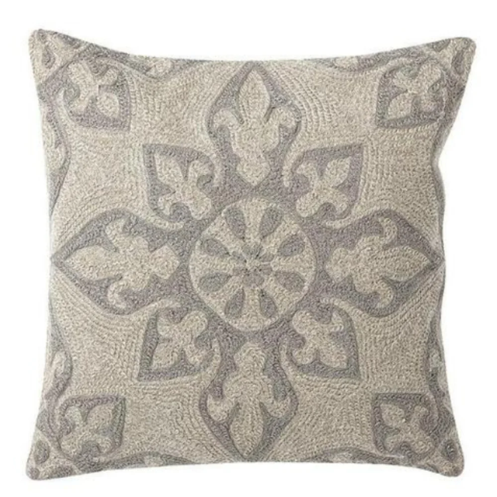 Pottery Barn Gracie Crewel Pillow w/ Feather Insert 20 X 20